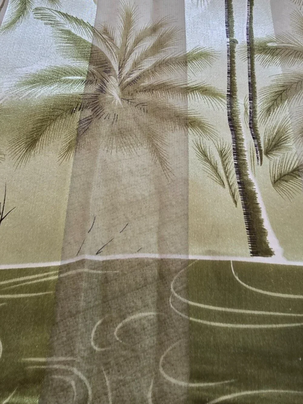 Vintage 100% Silk Scarf in Shades of Green, Palm Tree Motif - Picture 5 of 10